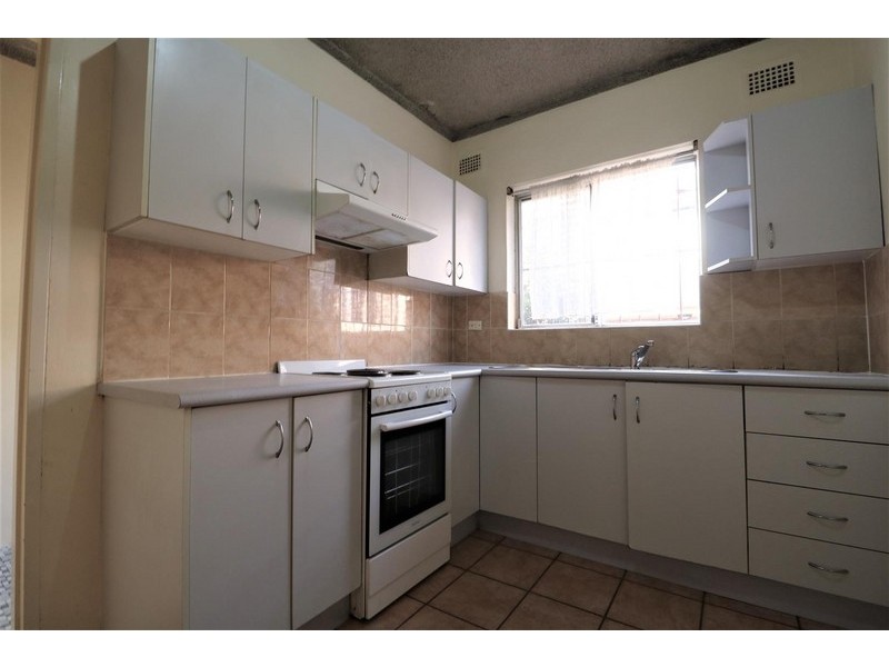 2/9 Duke Street, Campsie NSW 2194