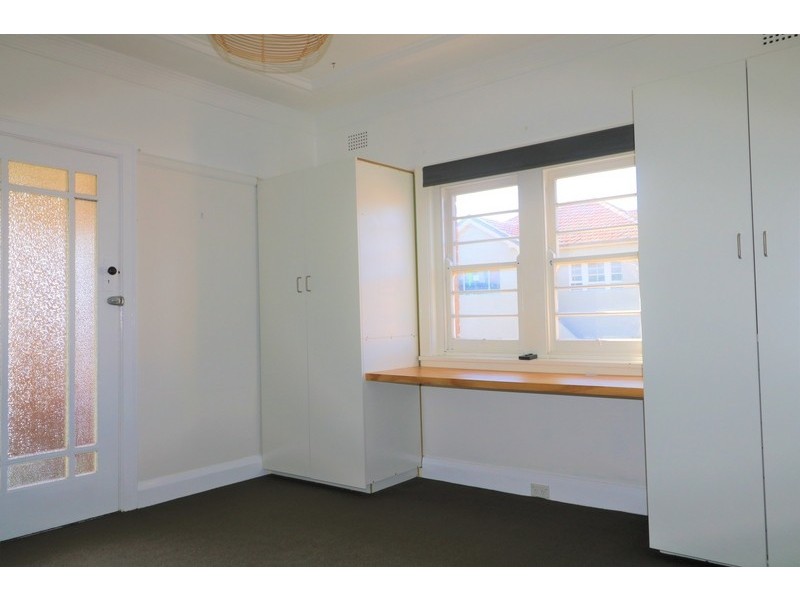 2/24 Albert Parade, Ashfield NSW 2131