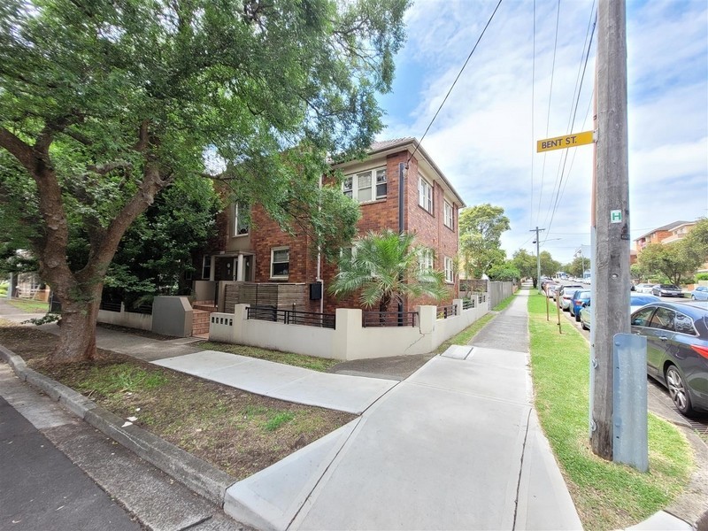1/12A Short Street, Carlton NSW 2218
