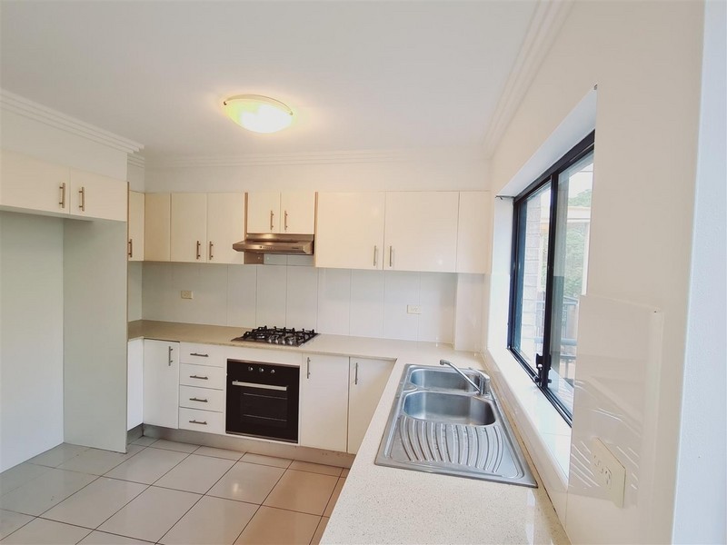 12/ 41-43 Cairds Avenue, Bankstown NSW 2200