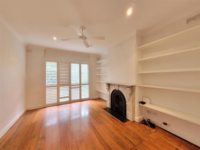 1/5 Wardell Road, Lewisham NSW 2049