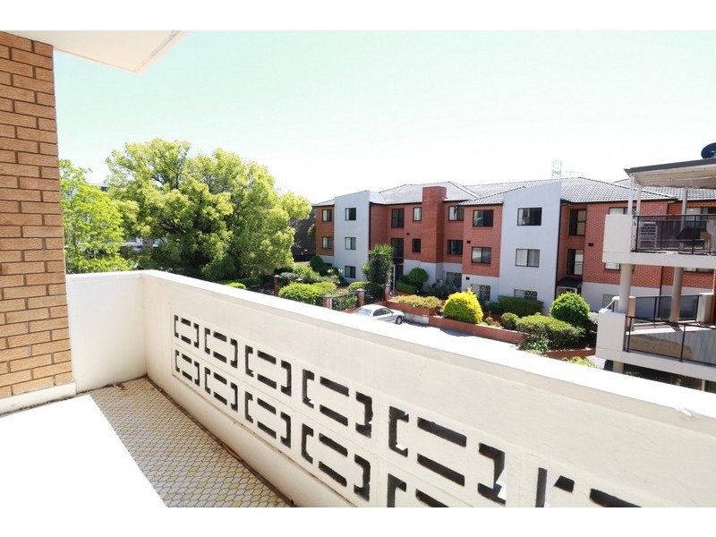 6/ 52 Sixth Avenue, Campsie NSW 2194