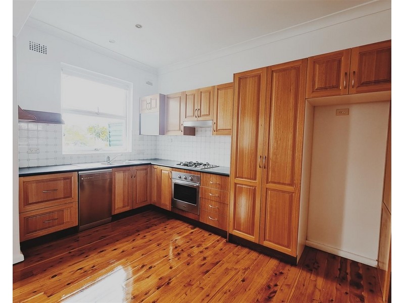 2/9 Queen Street, Ashfield NSW 2131