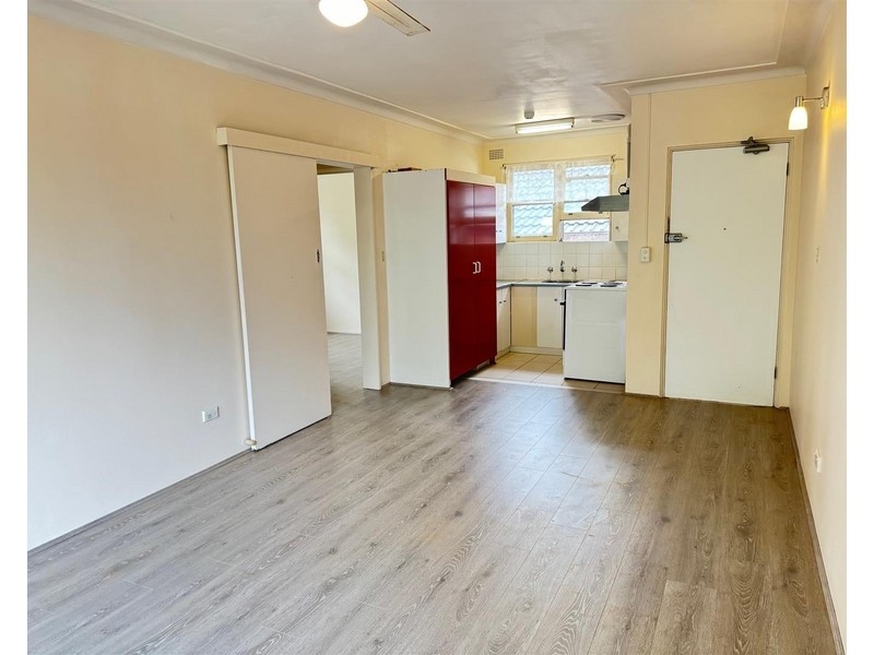 8/ 42 Robert Street, Ashfield NSW 2131