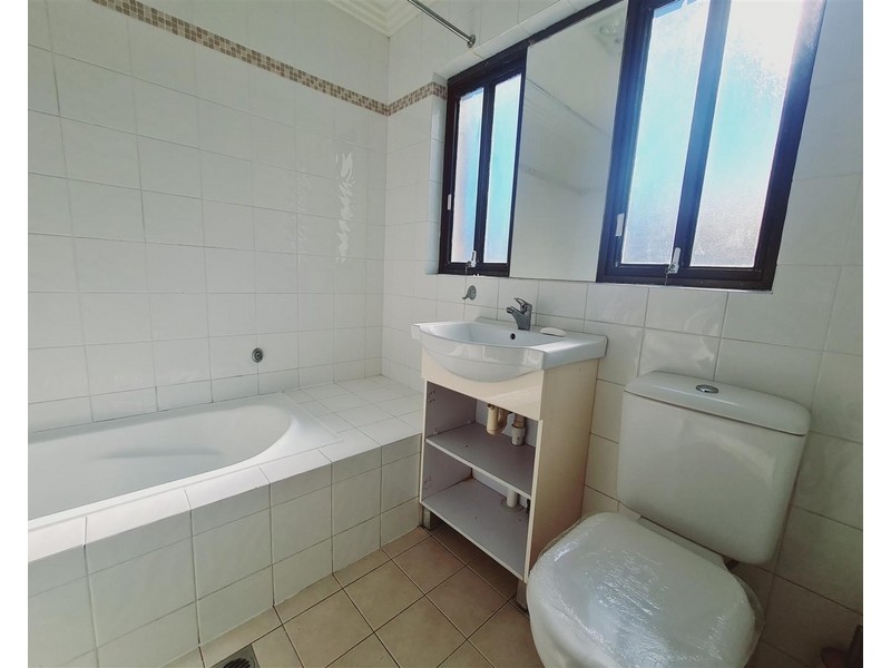 2/ 61 Milton Street, Ashfield NSW 2131