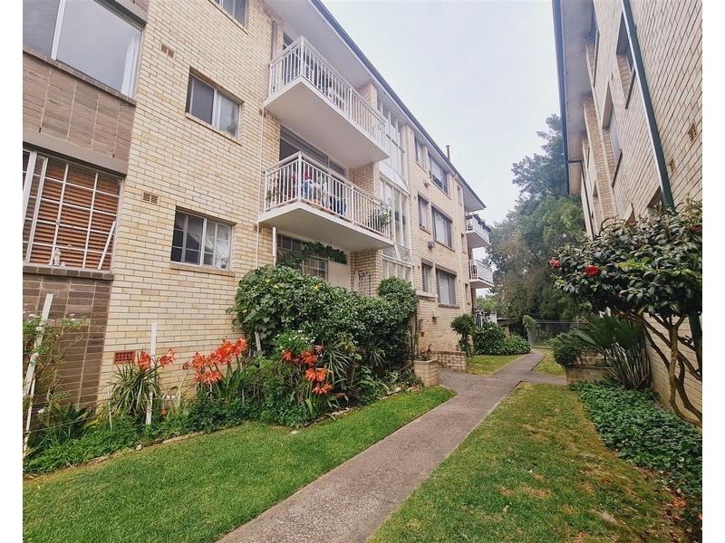 15/ 38a Ewart Street, Dulwich Hill NSW 2203