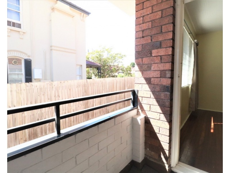 2/ 92 Alt Street, Ashfield NSW 2131