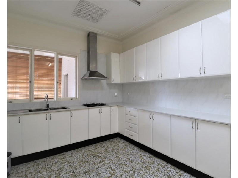 76 Park Avenue, Ashfield NSW 2131