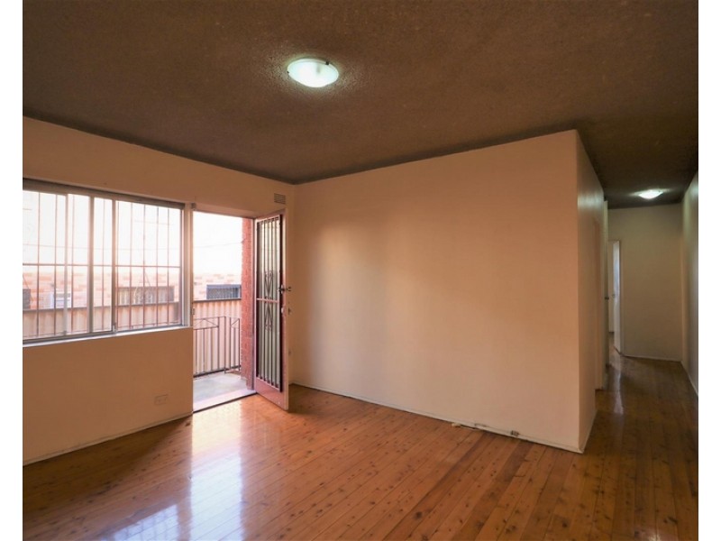 2/9 Duke Street, Campsie NSW 2194