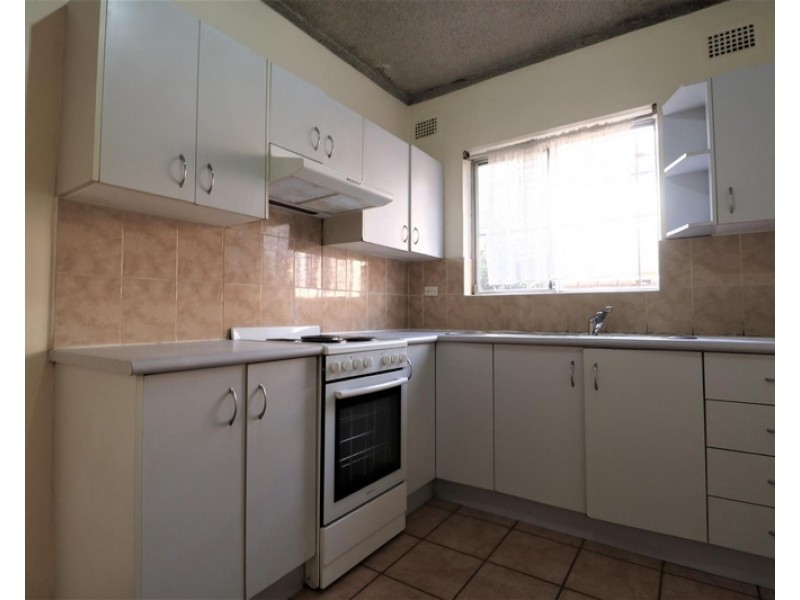 2/9 Duke Street, Campsie NSW 2194