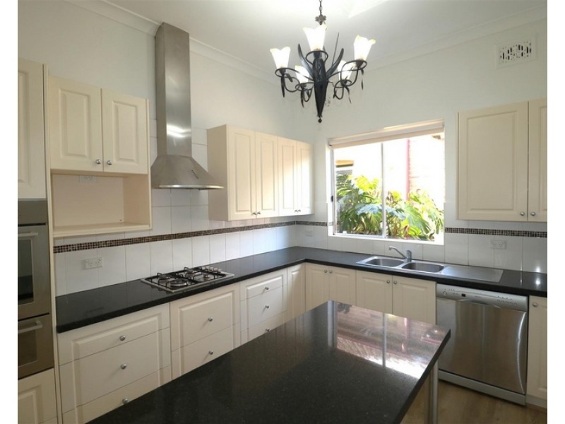 17 Queen Street, Ashfield NSW 2131