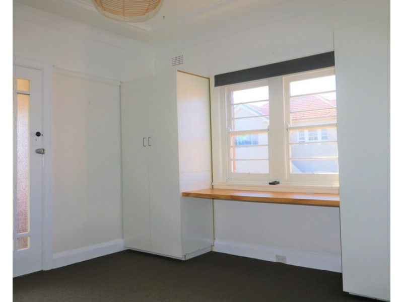 2/24 Albert Parade, Ashfield NSW 2131