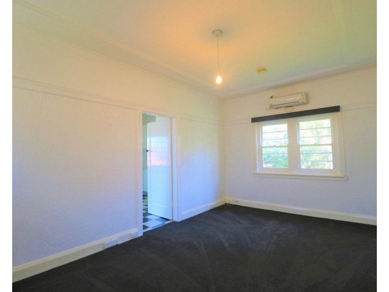 2/24 Albert Parade, Ashfield NSW 2131