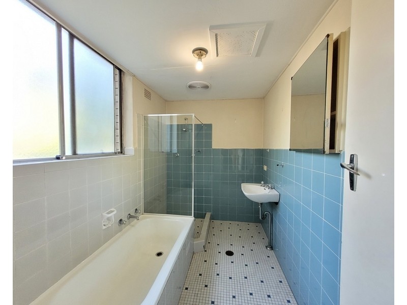 2/ 278 King Georges Road, Roselands NSW 2196