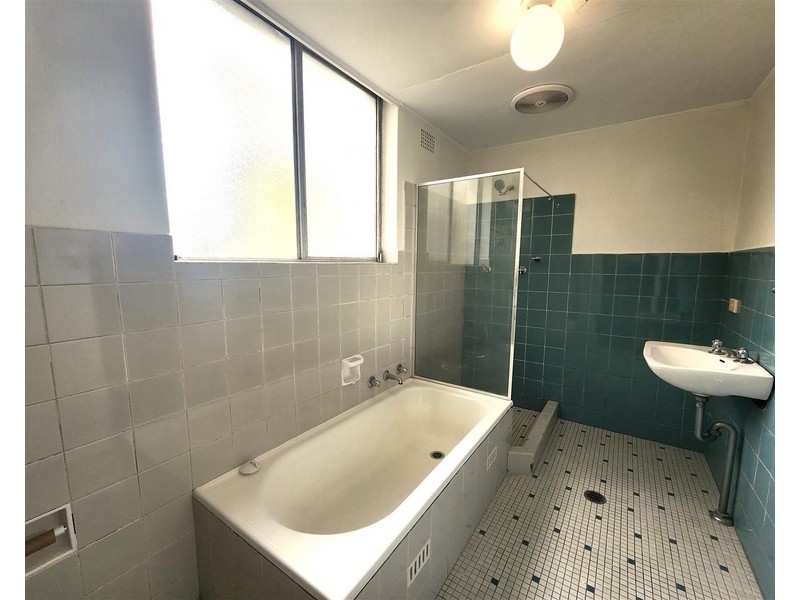 2/ 278 King Georges Road, Roselands NSW 2196