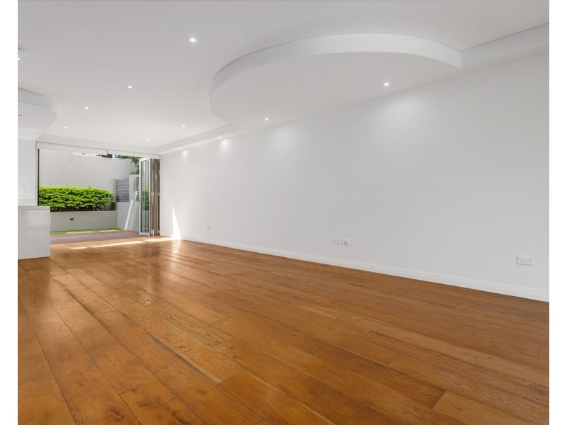 Unit 2/1-3 Parkes Road, Artarmon NSW 2064