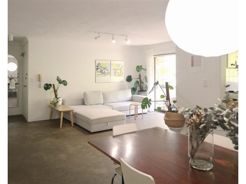 2/7-9 Jeffrey Street, Canterbury NSW 2193