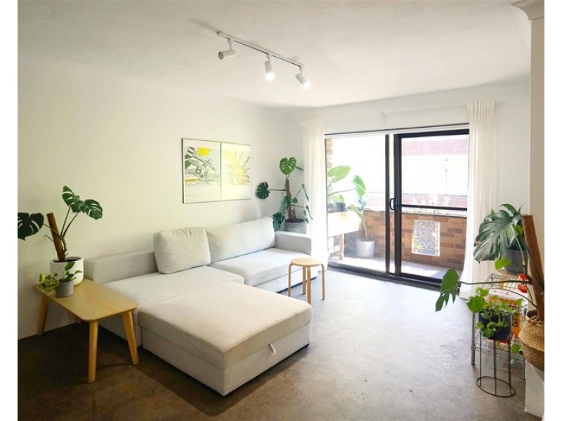 2/7-9 Jeffrey Street, Canterbury NSW 2193