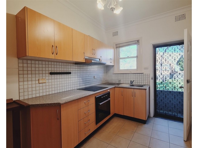 1/ 12A Short Street, Carlton NSW 2218