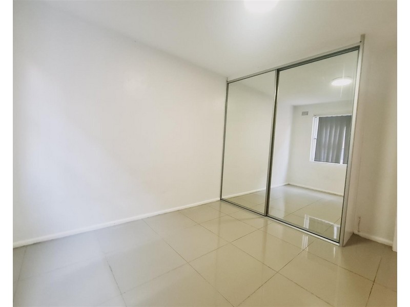 2/ 5 George Street, Burwood NSW 2134