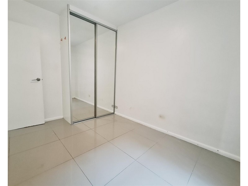 2/ 5 George Street, Burwood NSW 2134