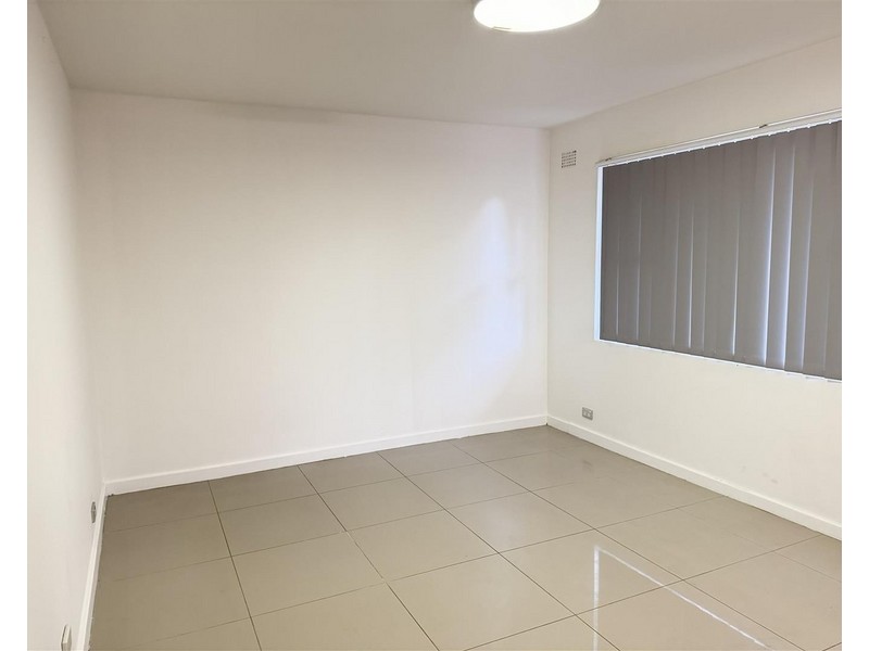 2/ 5 George Street, Burwood NSW 2134