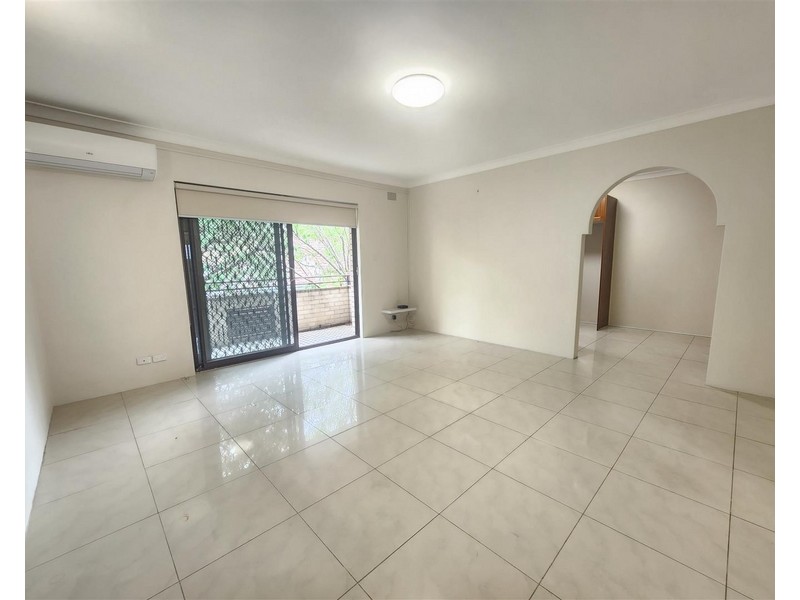 3/2 Seventh Avenue, Campsie NSW 2194