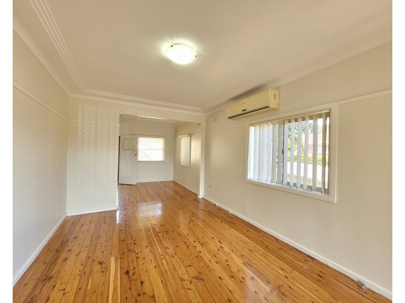 24 Bonds Road, Roselands NSW 2196