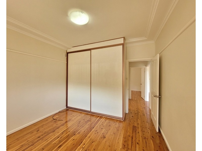 24 Bonds Road, Roselands NSW 2196