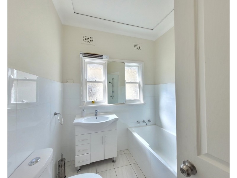 24 Bonds Road, Roselands NSW 2196