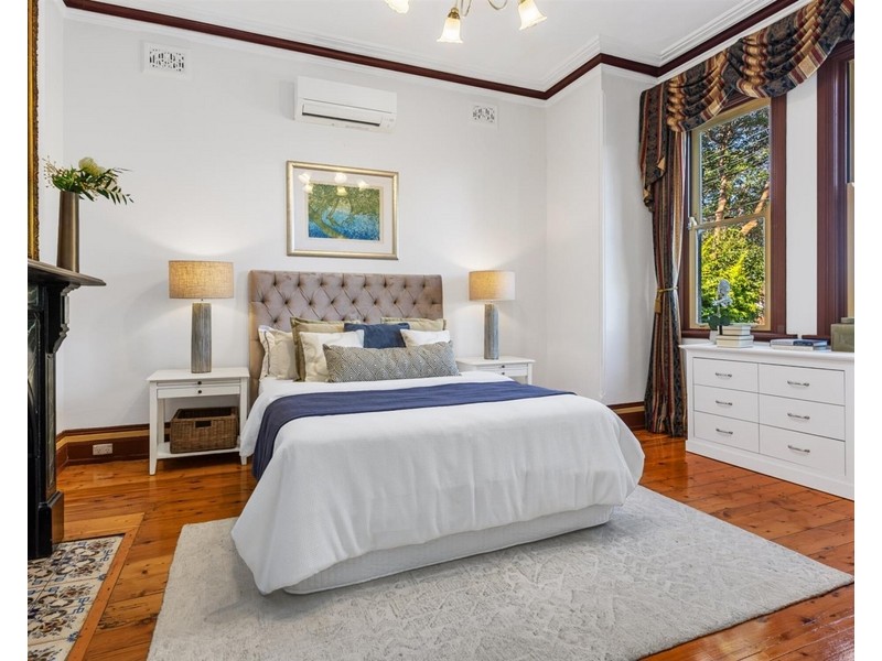 33 Wallace Street, Burwood NSW 2134