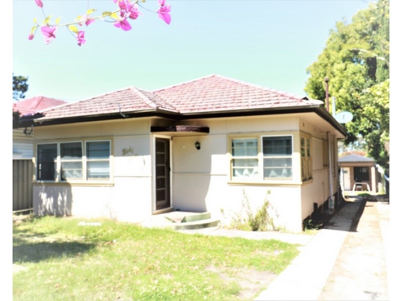 1/ 37 Morotai Avenue, Riverwood NSW 2210