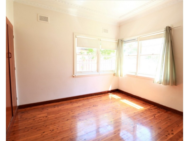 1/ 37 Morotai Avenue, Riverwood NSW 2210