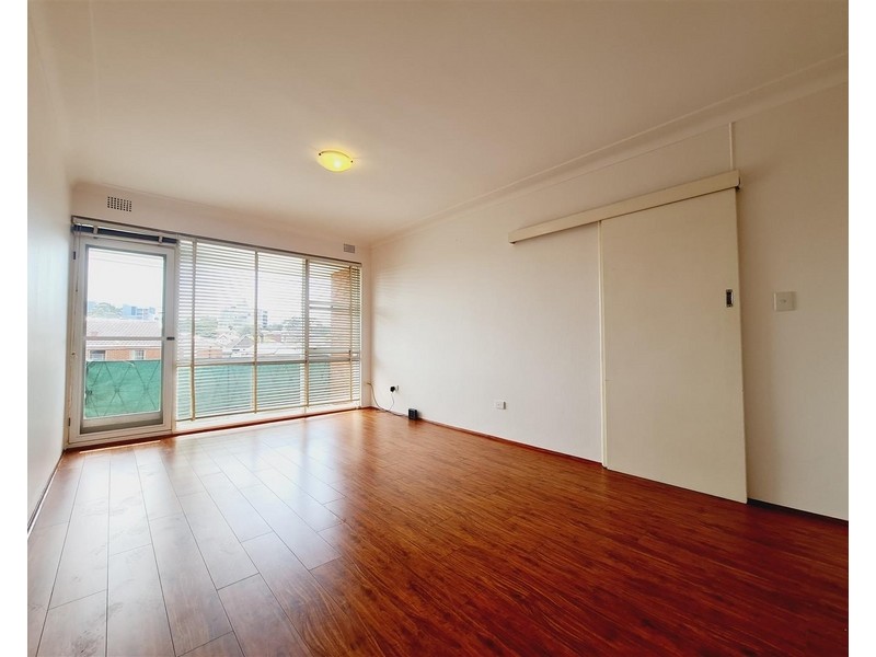 6/42 Robert Street, Ashfield NSW 2131