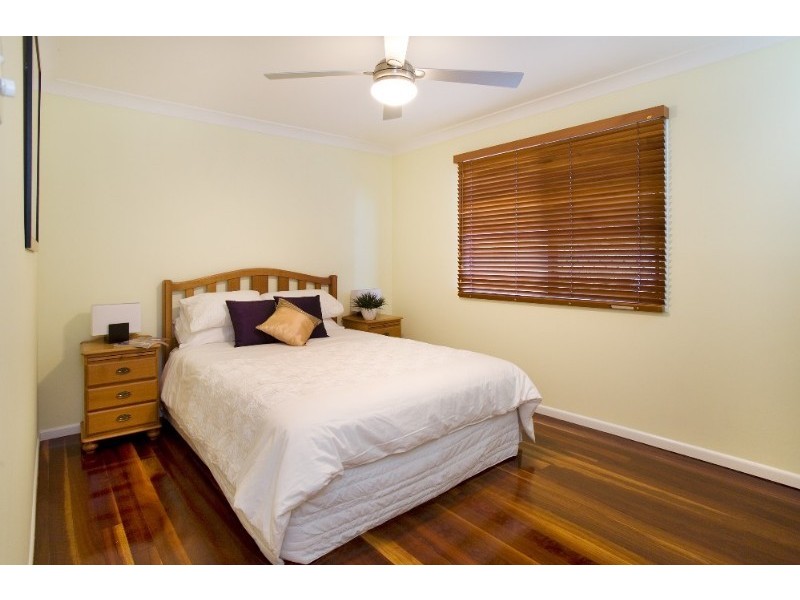 Bardon QLD 4065