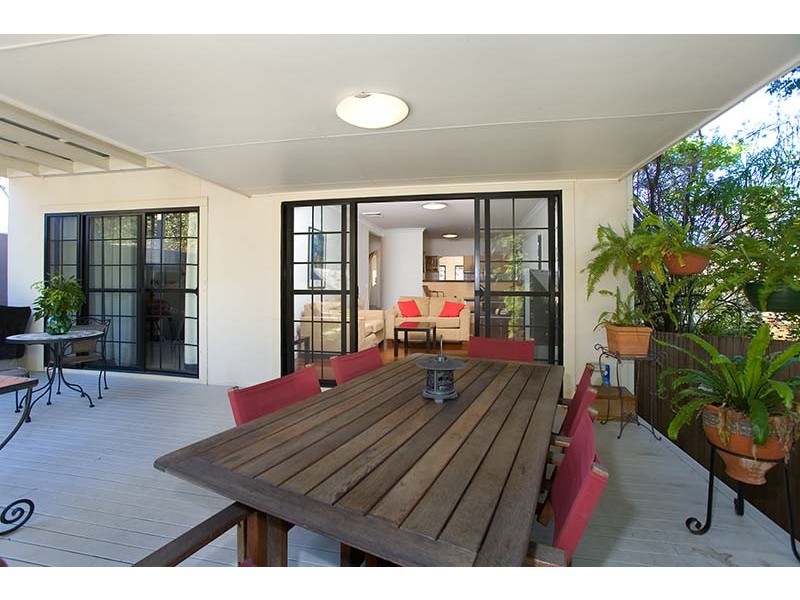 59 Barlow Street, Clayfield QLD 4011