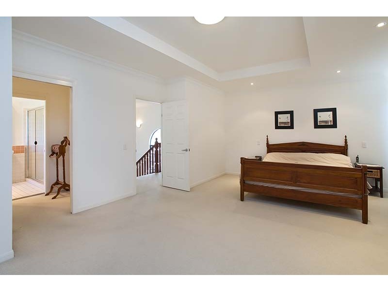 59 Barlow Street, Clayfield QLD 4011