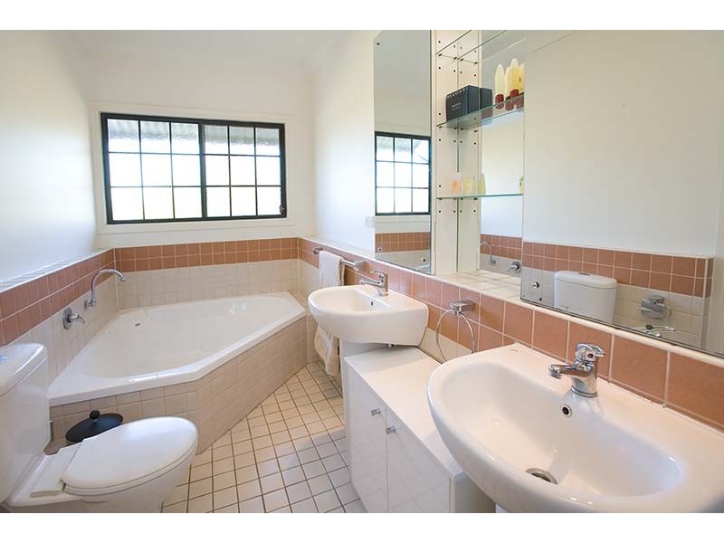 59 Barlow Street, Clayfield QLD 4011