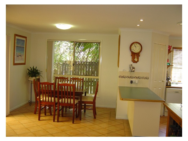 30 Windsor Street, Hamilton QLD 4007