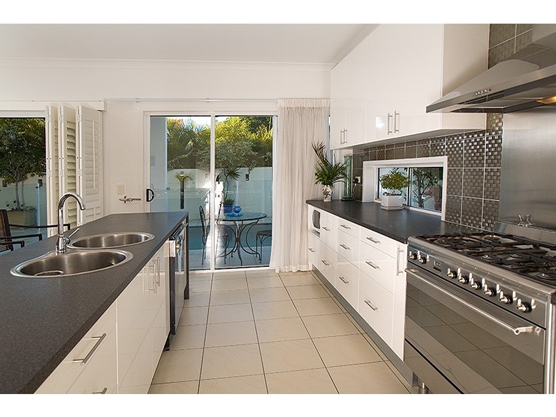 2 Conquest Street, Hendra QLD 4011