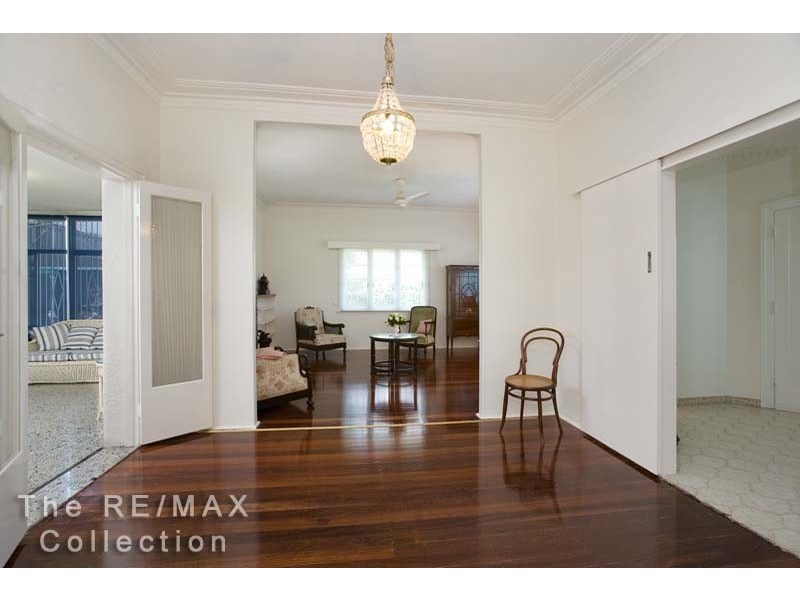 42 Sparkes Avenue, Hamilton QLD 4007