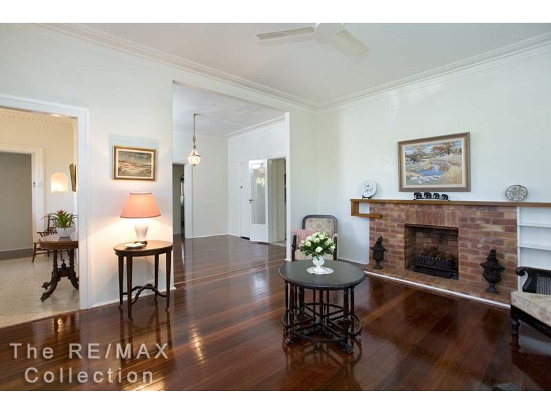 42 Sparkes Avenue, Hamilton QLD 4007