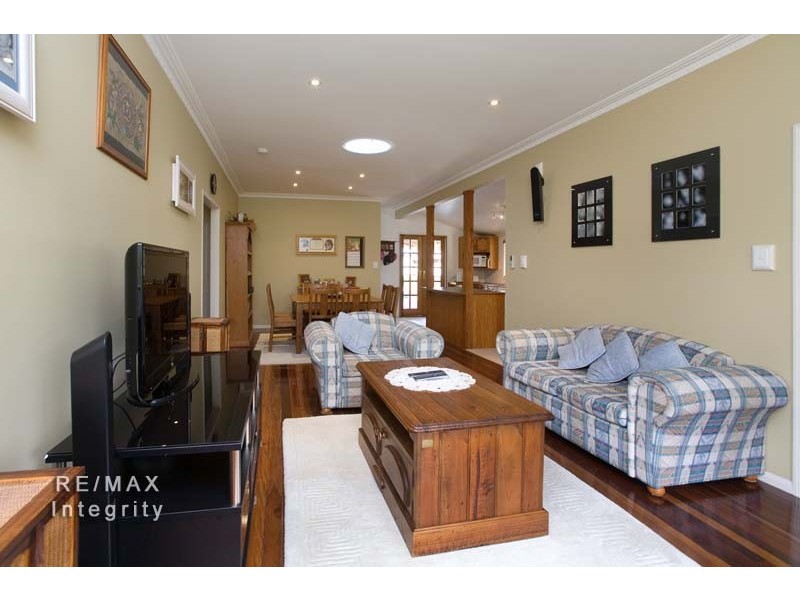 16 Larwill Avenue, Northgate QLD 4013