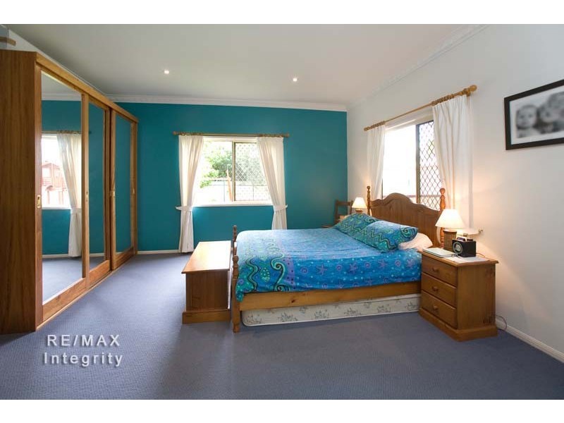 16 Larwill Avenue, Northgate QLD 4013