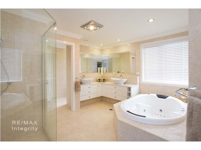 75 Lilley Street, Hendra QLD 4011