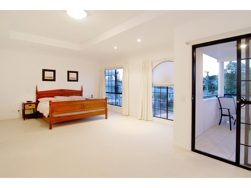 59 Barlow Street, Clayfield QLD 4011