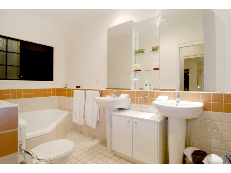 59 Barlow Street, Clayfield QLD 4011