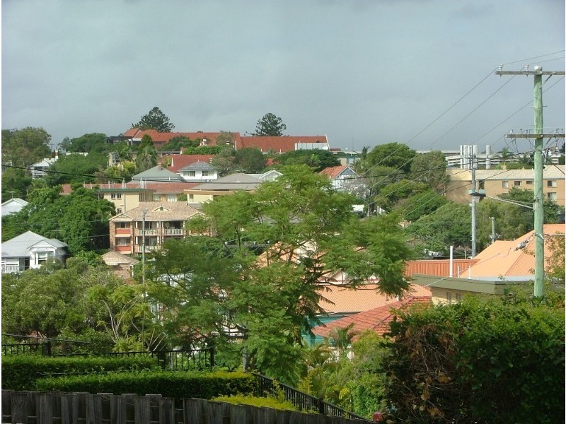 2/29 Montpelier Street, Clayfield QLD 4011