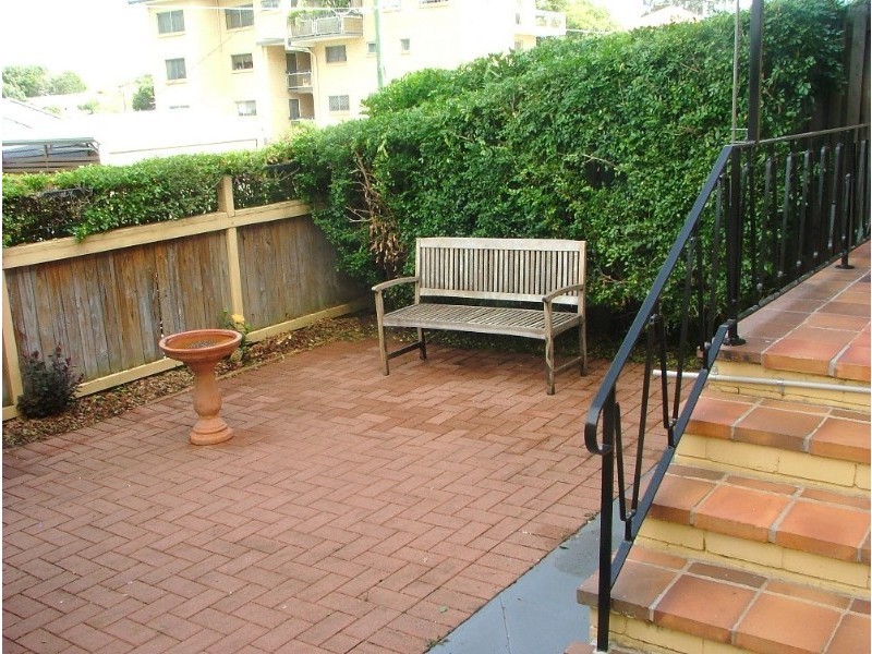 2/29 Montpelier Street, Clayfield QLD 4011