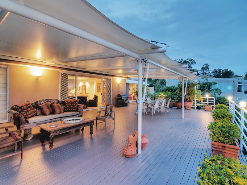 26 Mikado Street, Hamilton QLD 4007